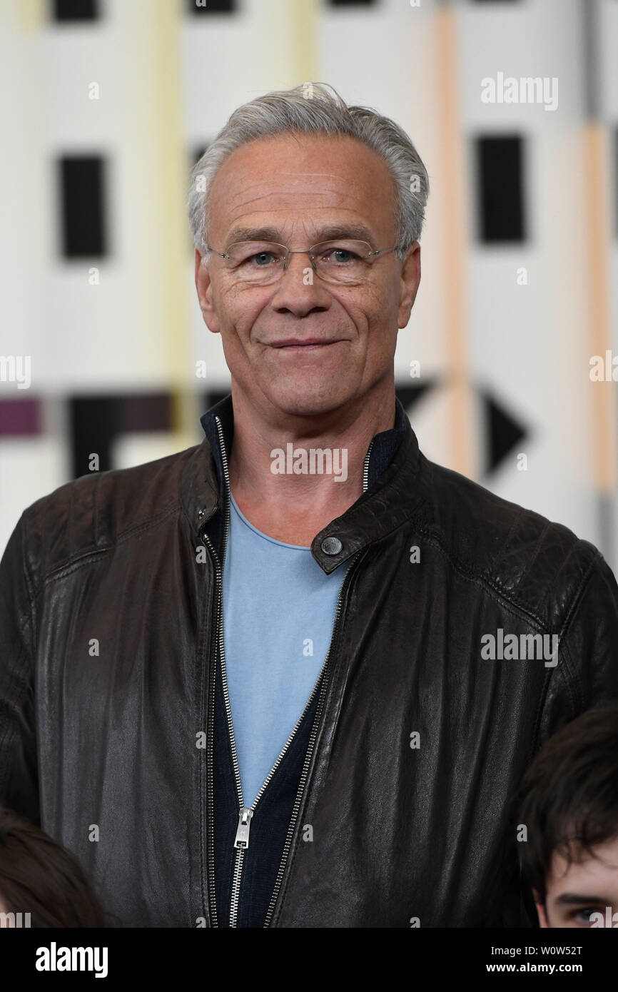 Klaus J. Behrendt alias Max Ballauf im Portrait beim Settermin zu den