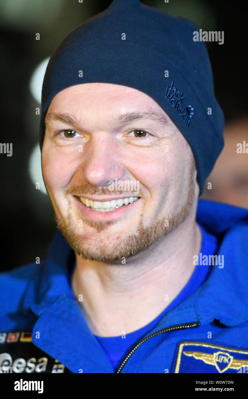 The German Astronaut Alexander Gerst At His Arrival In Cologne Germany After The Hirizons Mission At Iss In Space On The th December 18 Stock Photo Alamy The German Astronaut Alexander Gerst At His Arrival In Cologne Germany After The Hirizons Mission At Iss In Space On The th December 18 Stock Photo Alamy