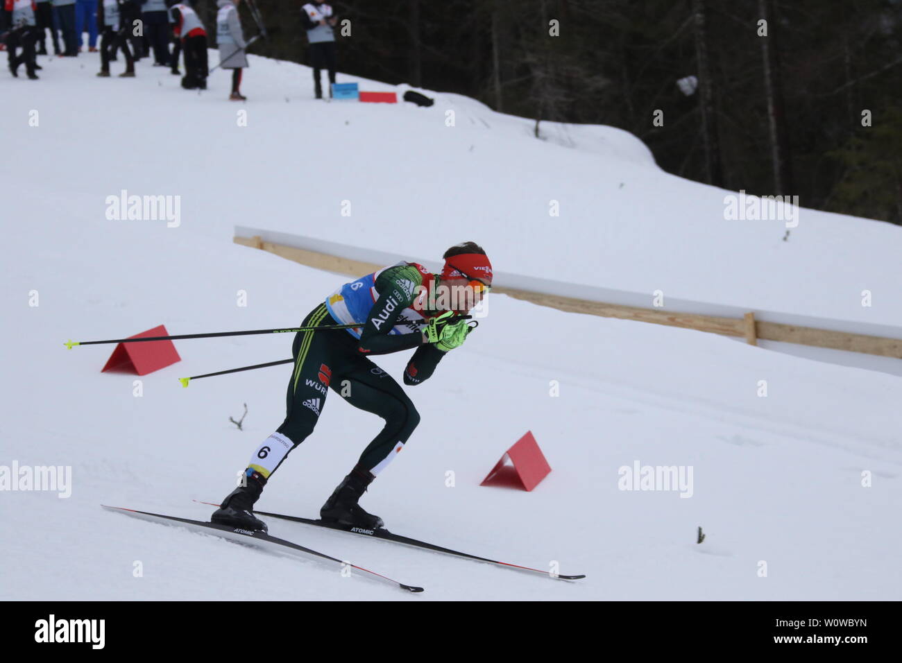 Fabian Riessle (SZ Breitnau /Deutschland) in der Abfahrt bei der Nordische Kombination, FIS Nordische Ski-WM 2019 in Seefeld Stock Photo