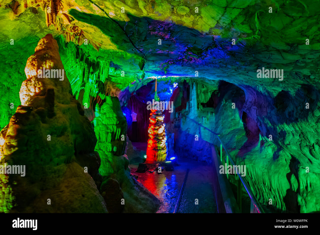 In der Dechen - Tropfsteinhöhle in Iserlohn. Stock Photo