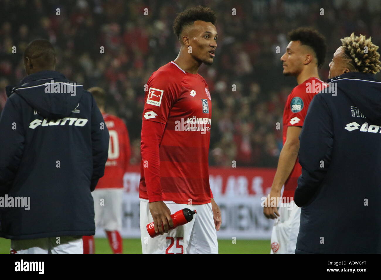 Jean Philippe Gbamin High Resolution Stock Photography and Images - Alamy