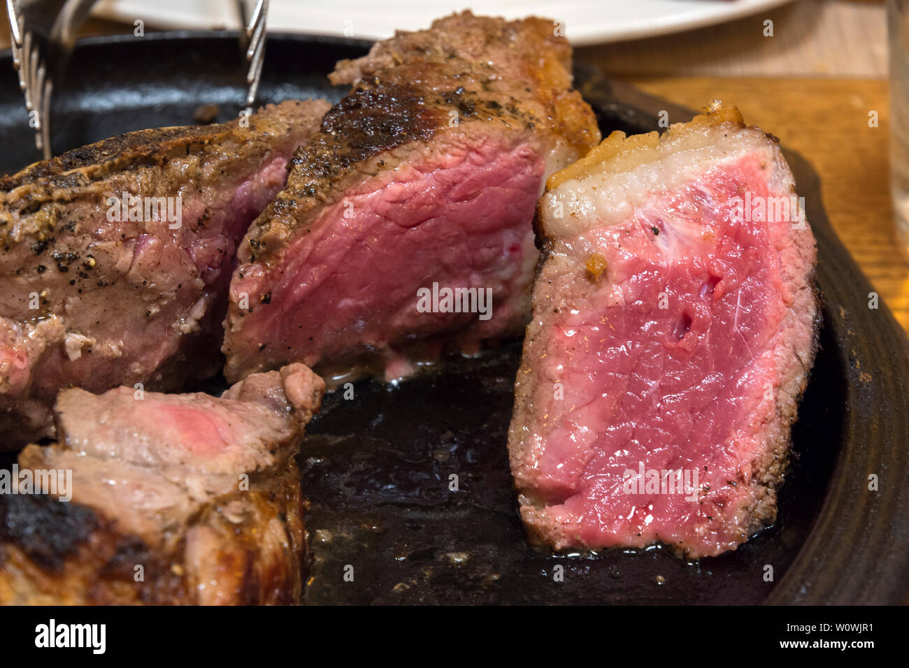 Florentine steak in a restaurant in Florence Stock Photo Alamy