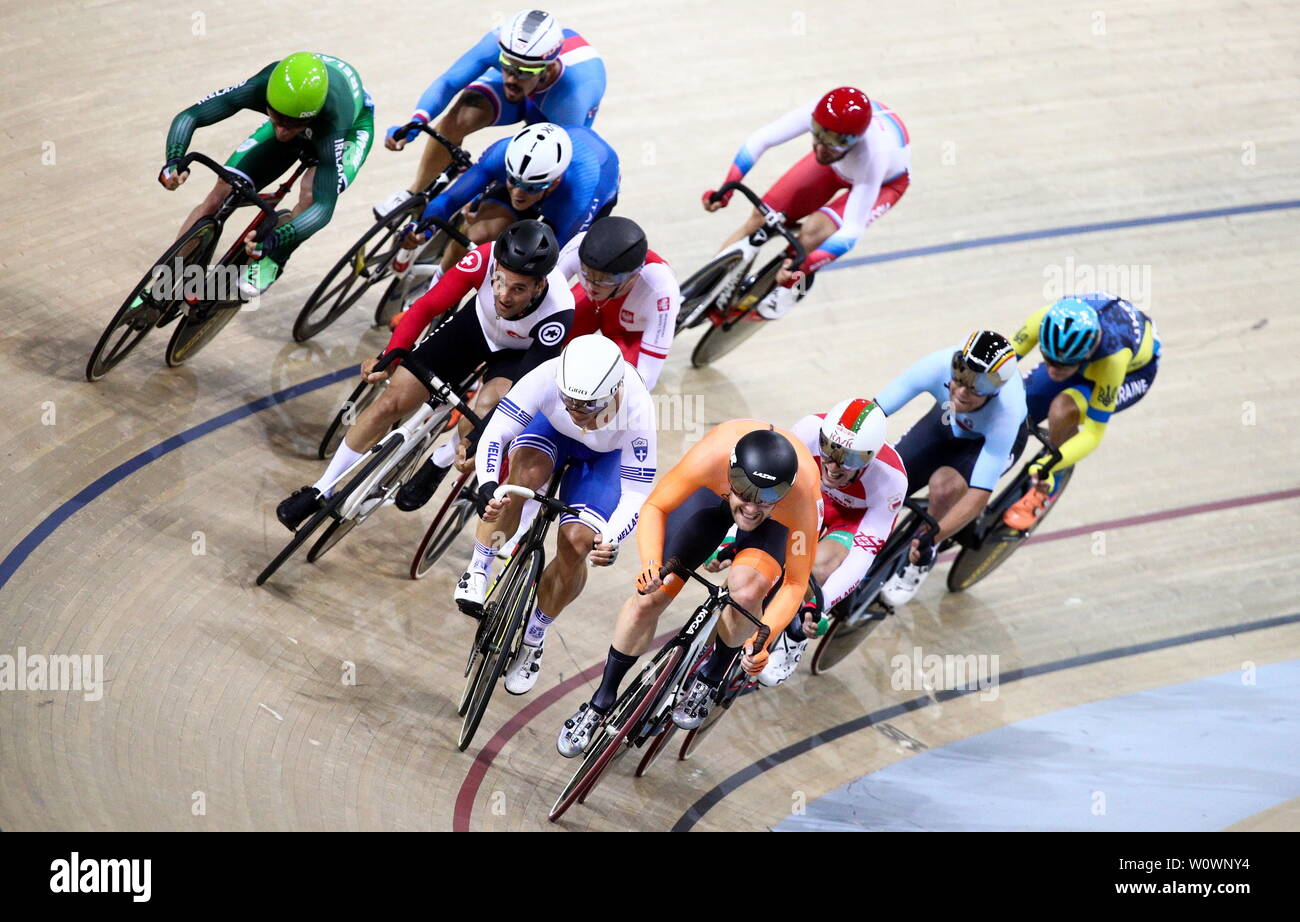 cycling scratch race