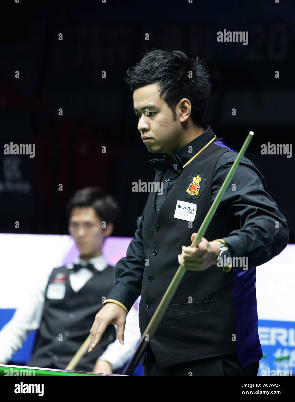 Thepchaiya Un-Nooh during his match against John Higgins during day five of the 2018 Betfred World Championship at The Crucible, Sheffield Stock Photo 
