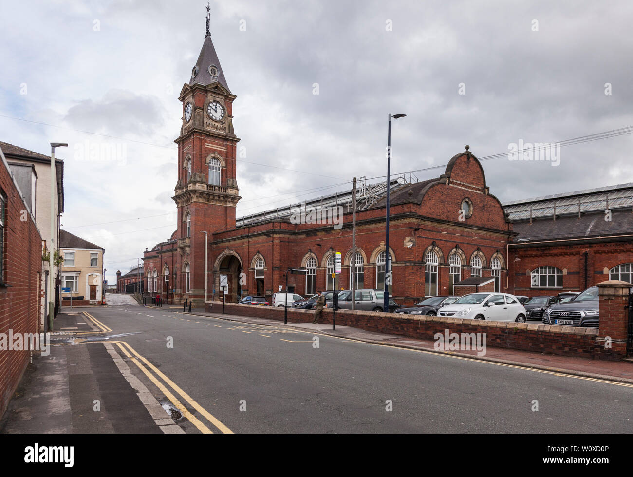 Front entrance to Darlington Railway Station,England,UK Stock Photo Alamy