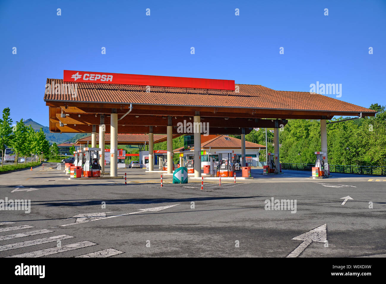Dantxarinea, Spain: Large CEPSA petrol station at Spain France border, which still gets cross border shopping from France due to lower price Stock Photo