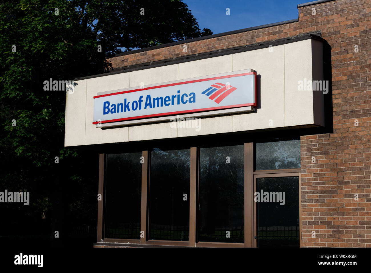 Deerfield Circa June 2019 Bank Of America Bank And Loan Branch