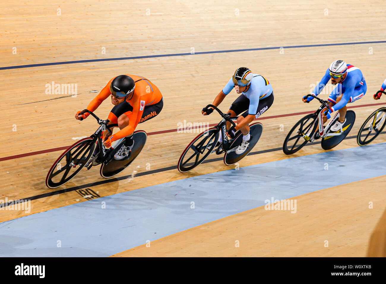 cycling scratch race