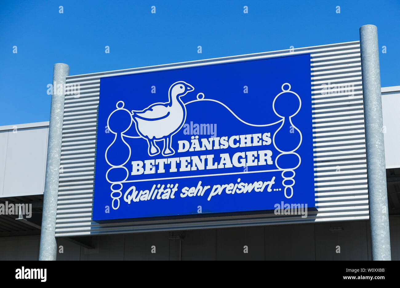 Daenisches Bettenlager Logo High Resolution Stock Photography and Images -  Alamy