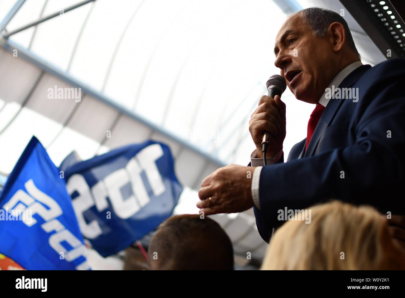 Benjamin Netanyahu on rally before 2019 Israeli election, Mahane Yehuda Market Stock Photo