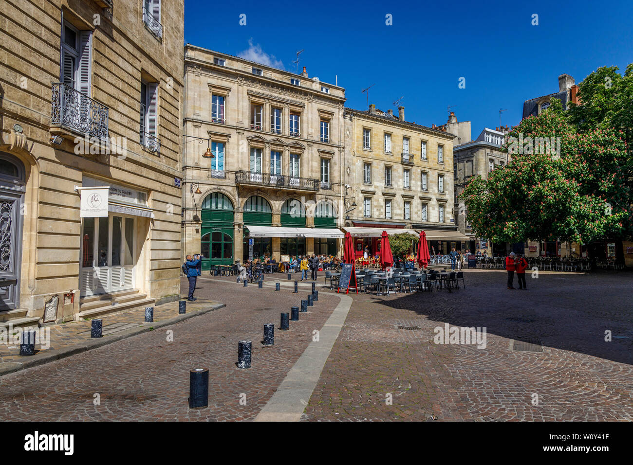 Place Saint-Pierre, pedestrianised area with cafes and restaurants in Bordeux, Gironde, France. Stock Photo