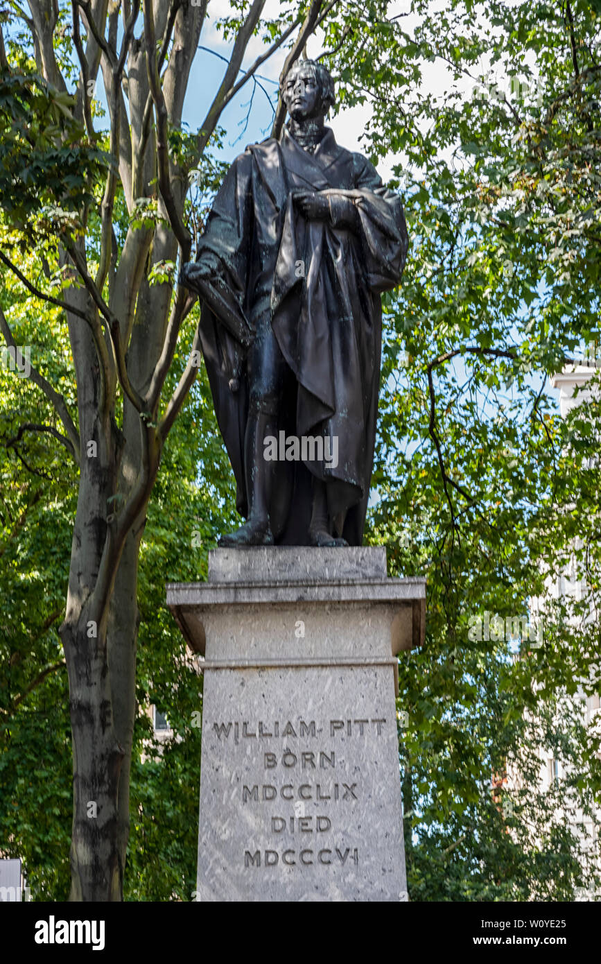 Statue of William Pitt the Younger in Hanover Square by Sir Francis Chantrey Stock Photo