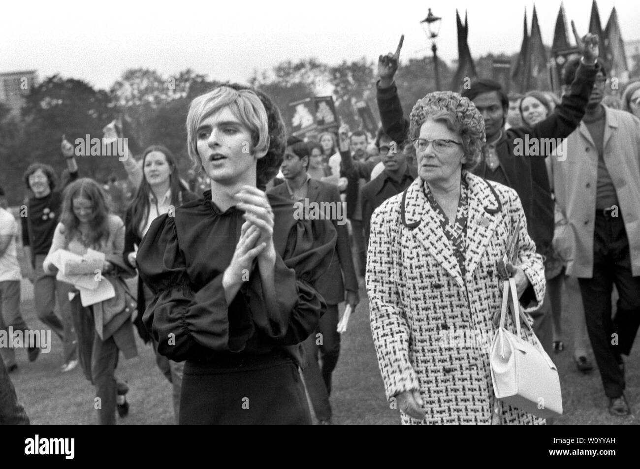 Gay Liberation Front - Gay Liberation Movement, man cross dressing demonstrated against the Nationwide Festival of Light, older woman angry with man dressed as a young woman Hyde Park London rally September 1971 LGBTQ 1970s UK HOMER SYKES Stock Photo