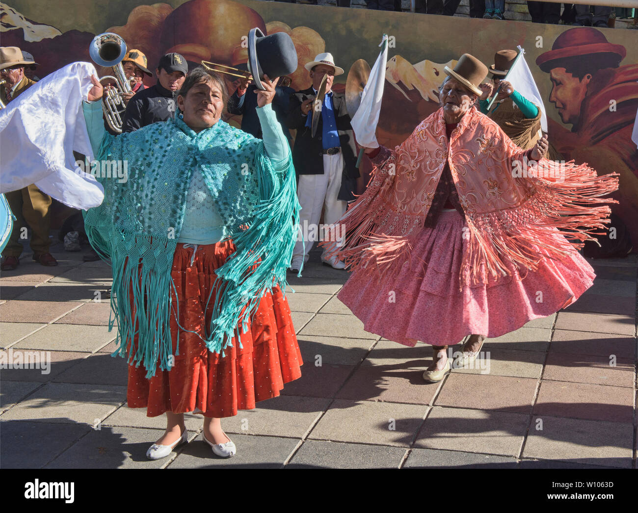 Cholitas dancing in El Alto, La Paz, Bolivia Stock Photo