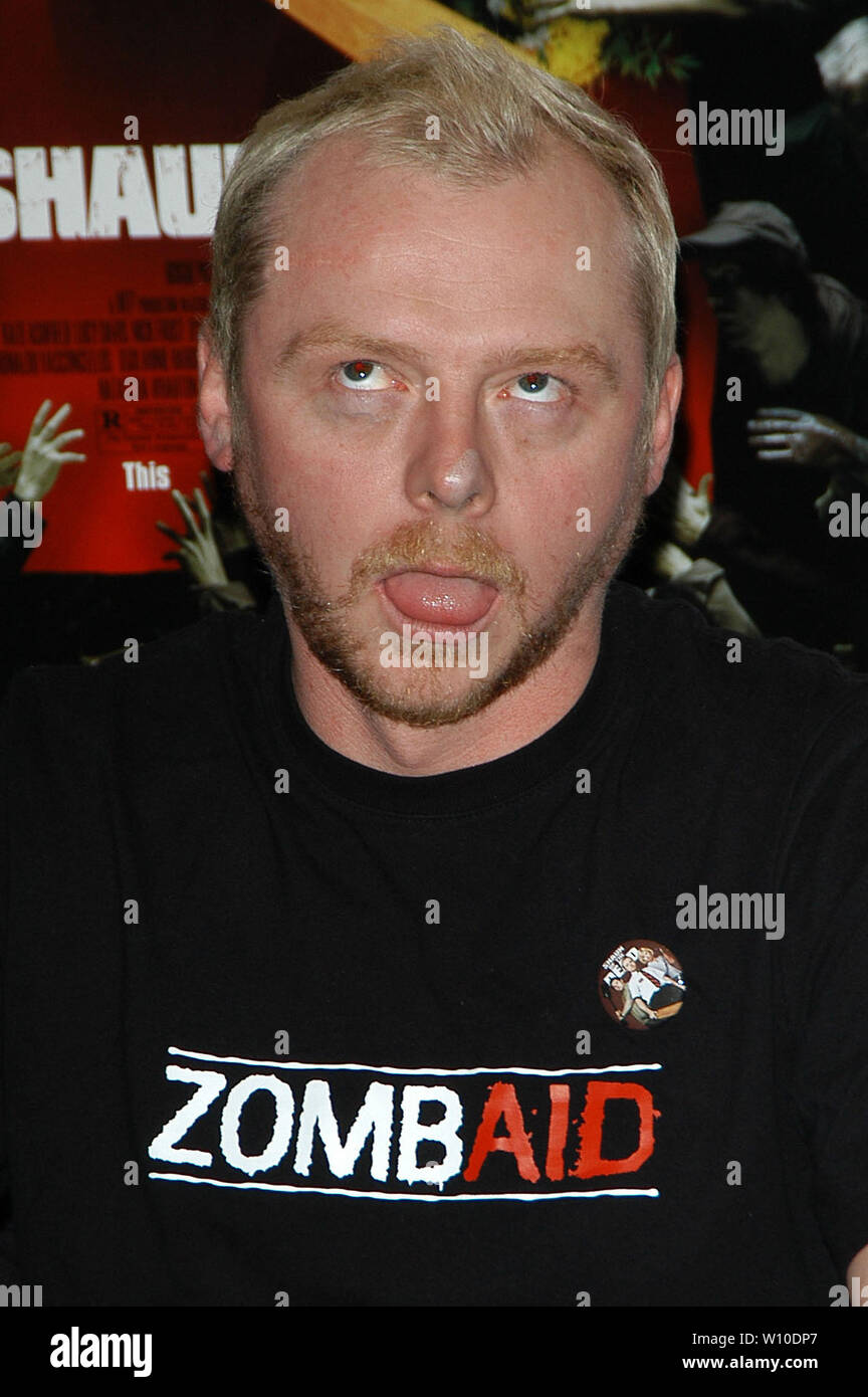 "Shaun OF The Dead" Stars, Simon Pegg makes an instore appearance at