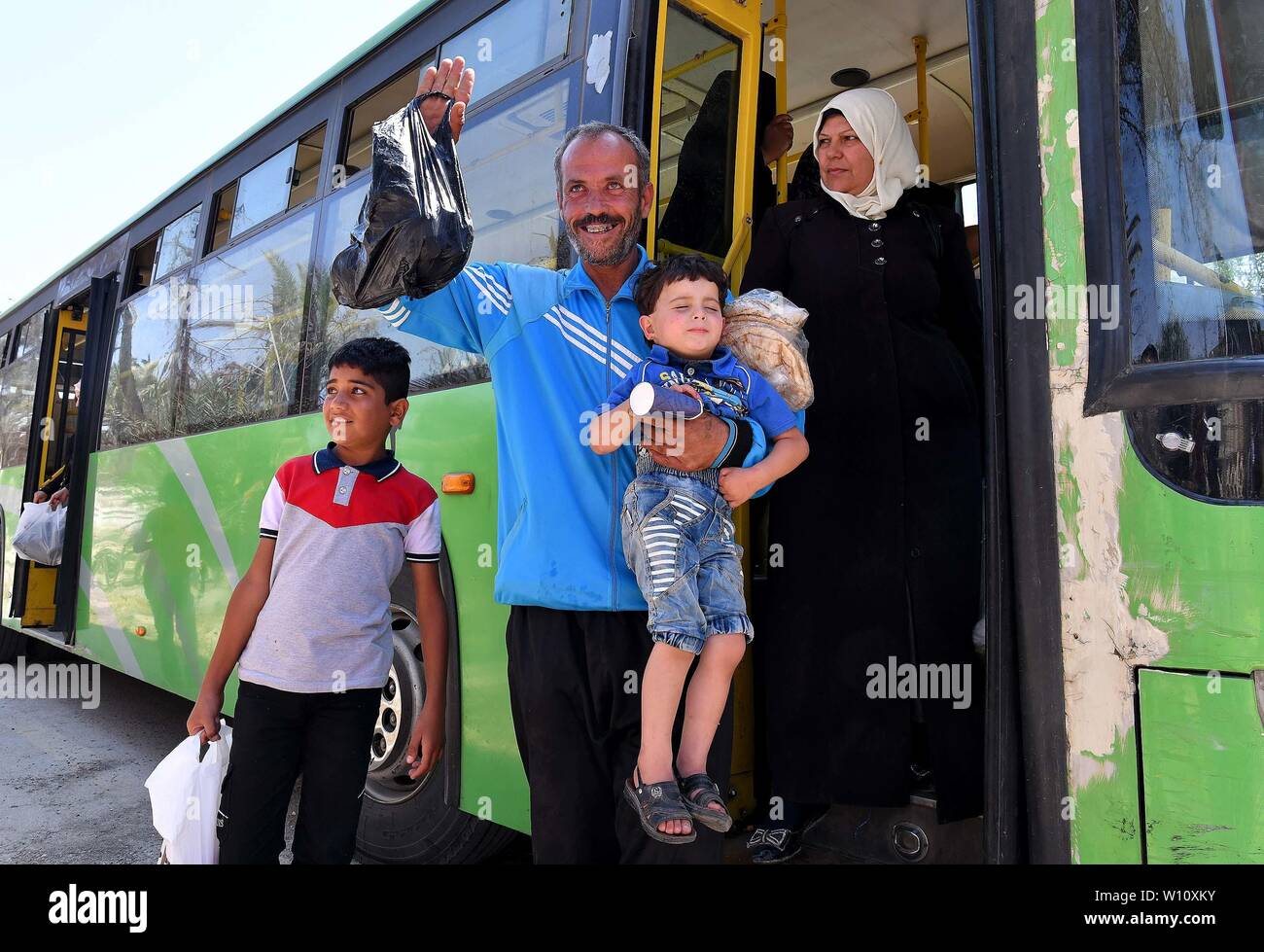 4 years old bus hi-res stock photography and images - Alamy