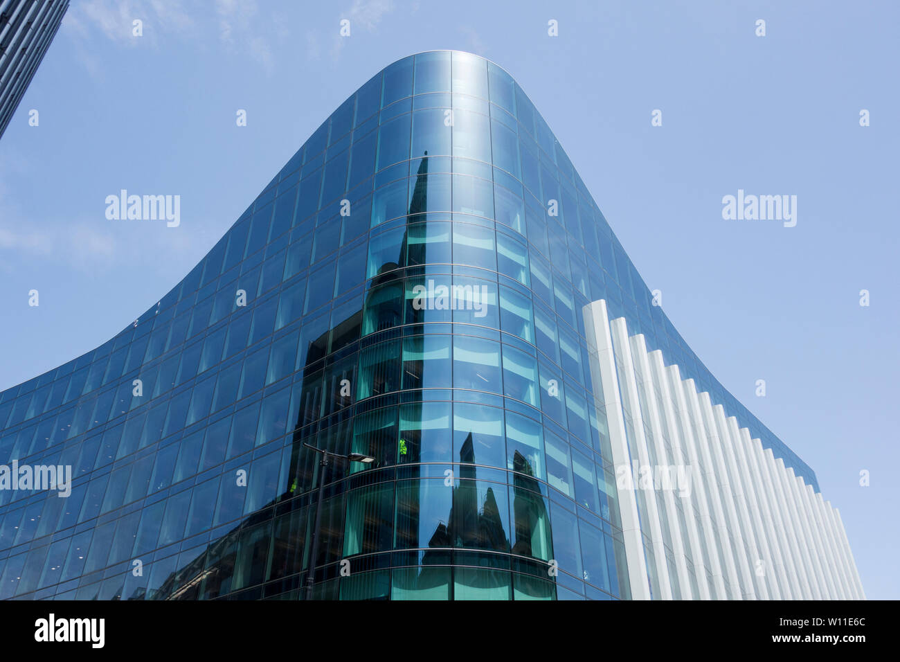 Goldman Sachs' Plumtree Court European headquarters building on Stonecutter Street, City of London, UK Stock Photo