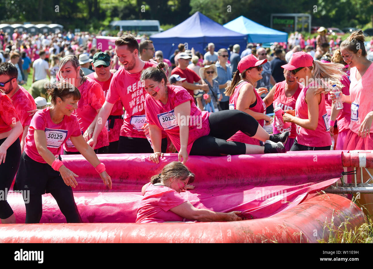 Women mud baths hires stock photography and images Alamy