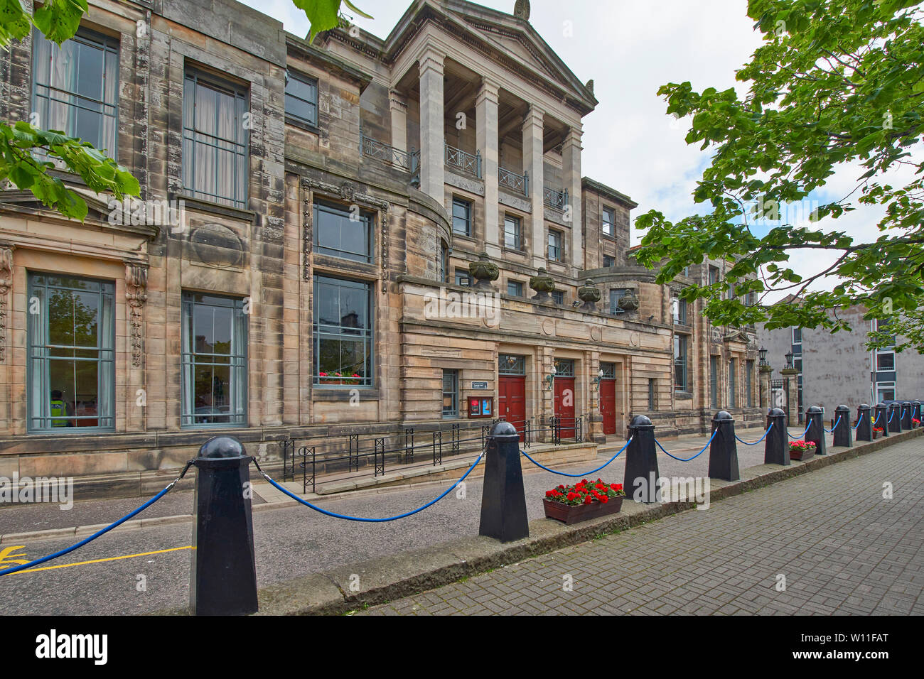 ST ANDREWS FIFE SCOTLAND UNIVERSITY GRADUATION DAY YOUNGER HALL