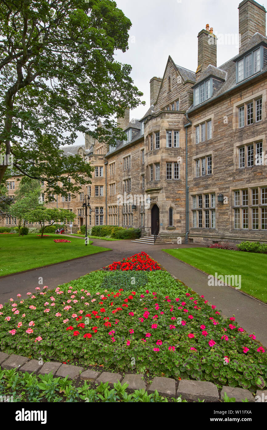 University of st andrews graduation hall hires stock photography and