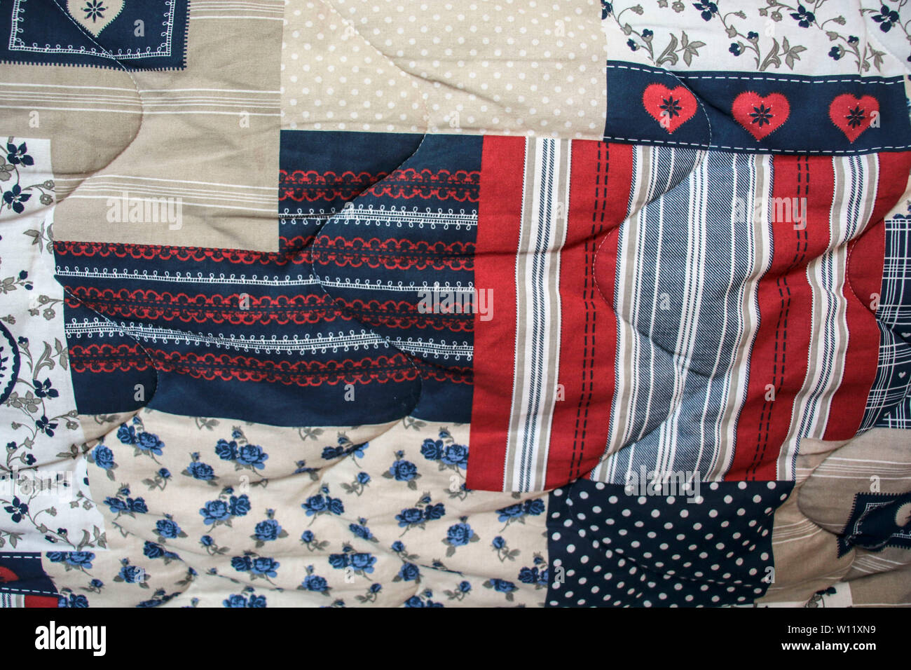 Modern quilting hi-res stock photography and images - Alamy