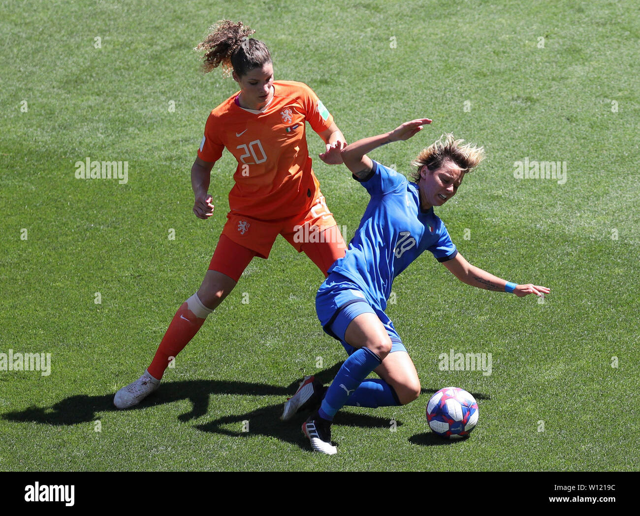 ACF Fiorentina Femminile Vs AC Milan Editorial Image - Image of giacinti,  italian: 204041255