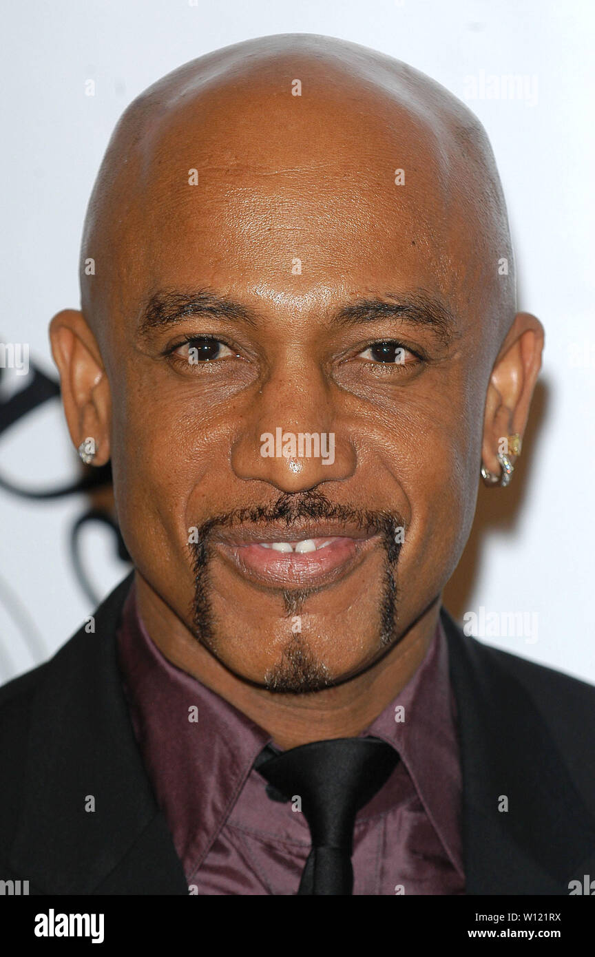 Montel Williams at The 16th Annual Carousel of Hope Gala held at The Beverly Hilton Hotel in Beverly Hills, CA. The event took place on Saturday, October 23, 2004.  Photo by: SBM / PictureLux - All Rights Reserved   - File Reference # 33790-7407SBMPLX Stock Photo