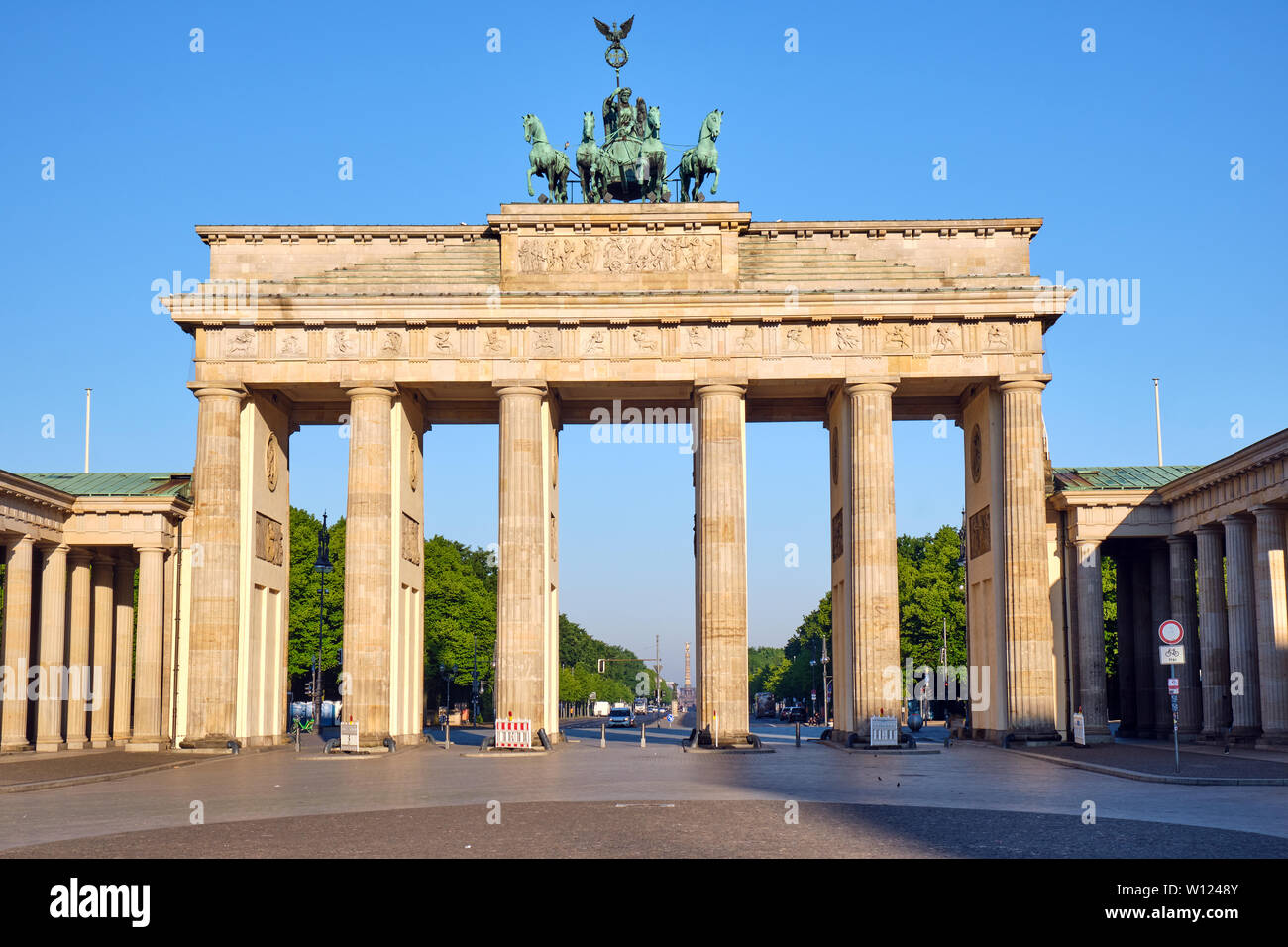 The Brandenburg Gate in Berlin early in the morning Stock Photo