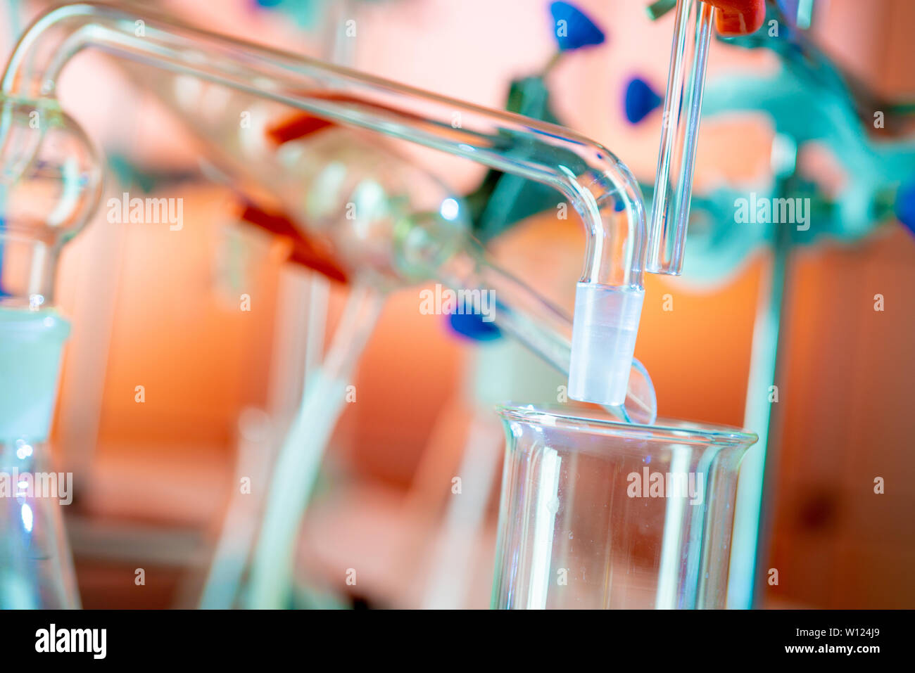 203,426 Laboratory Instruments Images, Stock Photos, 3D objects