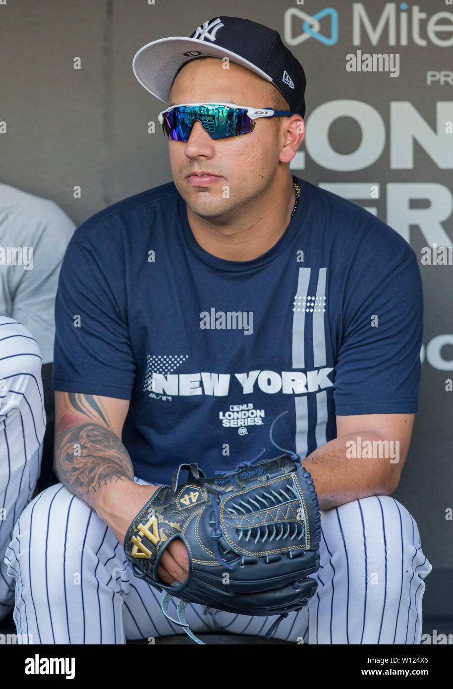 Mlb sales sunglasses 2019