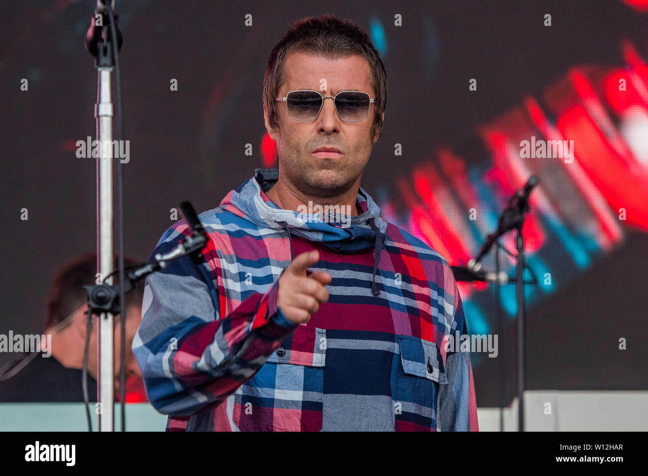 liam-gallagher-glastonbury-2019-hi-res-stock-photography-and-images-alamy