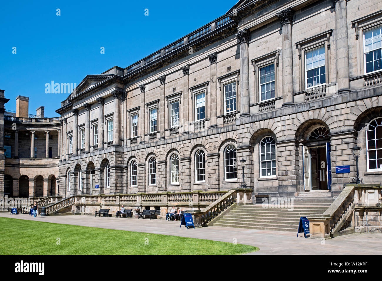 Facade of Old College, housing the University of Edinburgh's School of Law. Designed by Robert Adam and completed by William Henry Playfair in 1827. Stock Photo