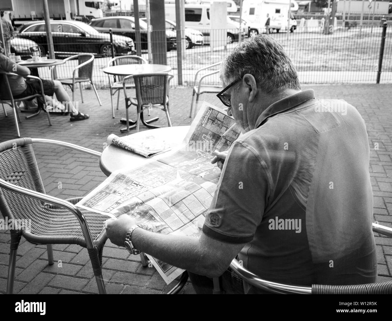 Bild newspaper page hi-res stock photography and images - Alamy