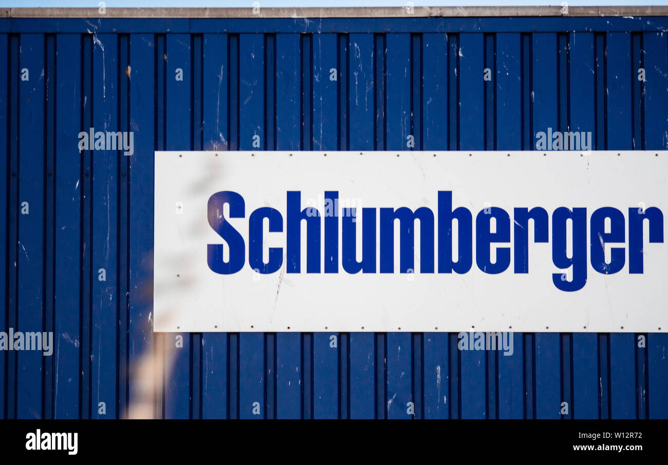 Schlumberger oilfield services hires stock photography and images Alamy