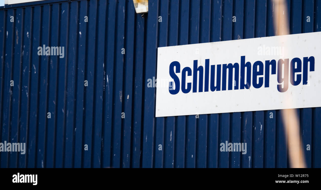 Schlumberger oilfield services hires stock photography and images Alamy