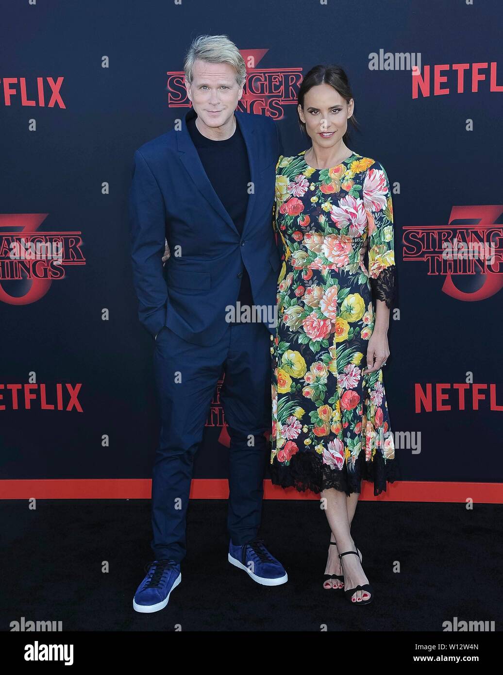 Cary Elwes and Lisa Marie Kubikoff attend the 'Stranger Things' Season