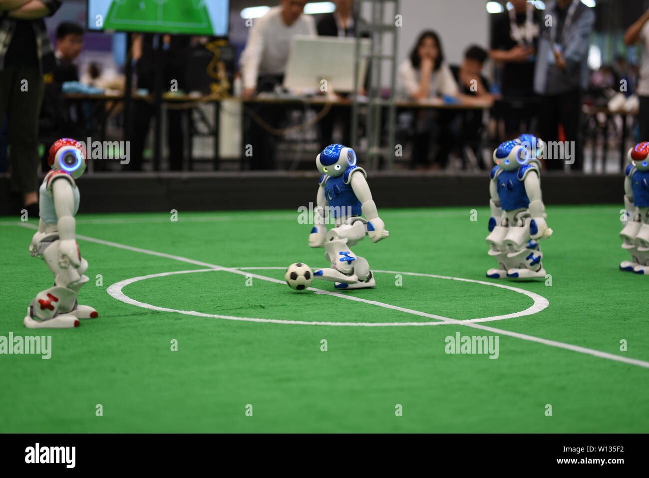 Robot soccer world cup hi-res stock photography and images - Alamy