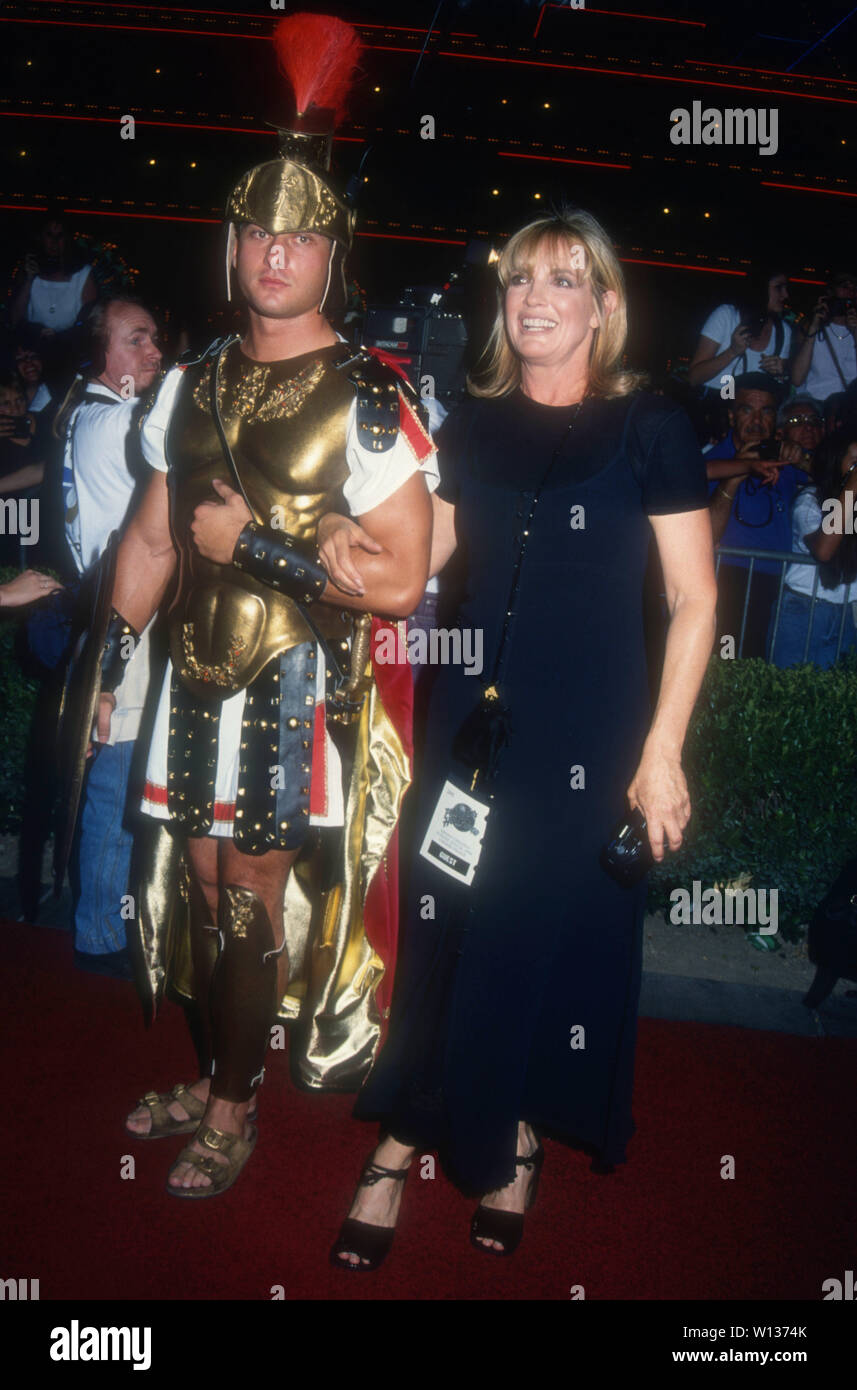 Las Vegas, Nevada, USA 24th July 1994 Actress Linda Gray attends The Planet Hollywood Grand Opening Celebration on July 24, 1994 at Planet Hollywood, Caesar's Palace in Las Vegas, Nevada, USA. Photo by Barry King/Alamy Stock Photo Stock Photo
