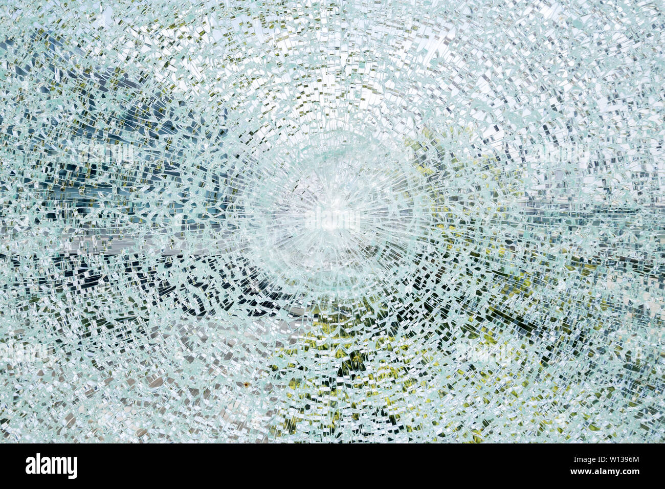 cracked windshield background Stock Photo - Alamy