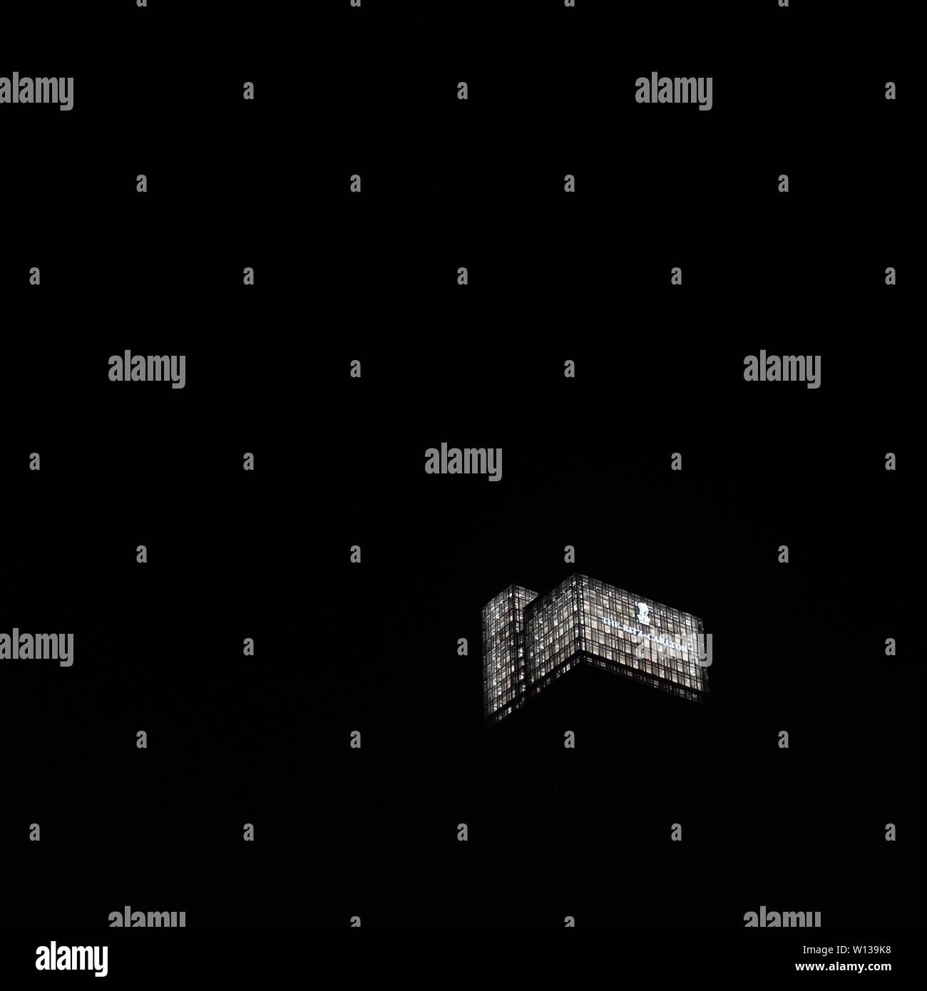 Some silhouettes of life in Nanjing Stock Photo - Alamy