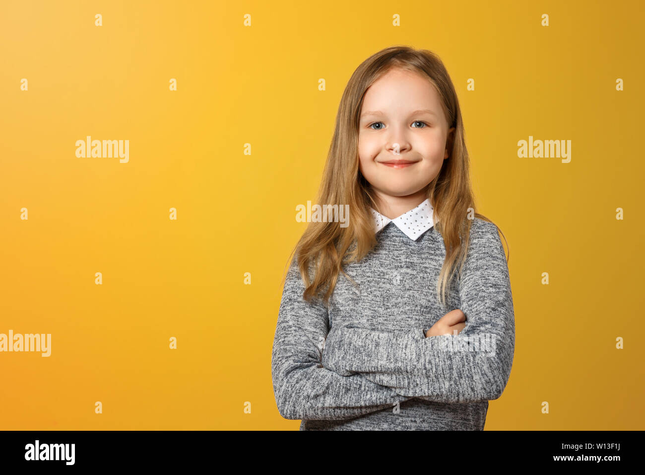 Girl with folded hands hi-res stock photography and images - Alamy