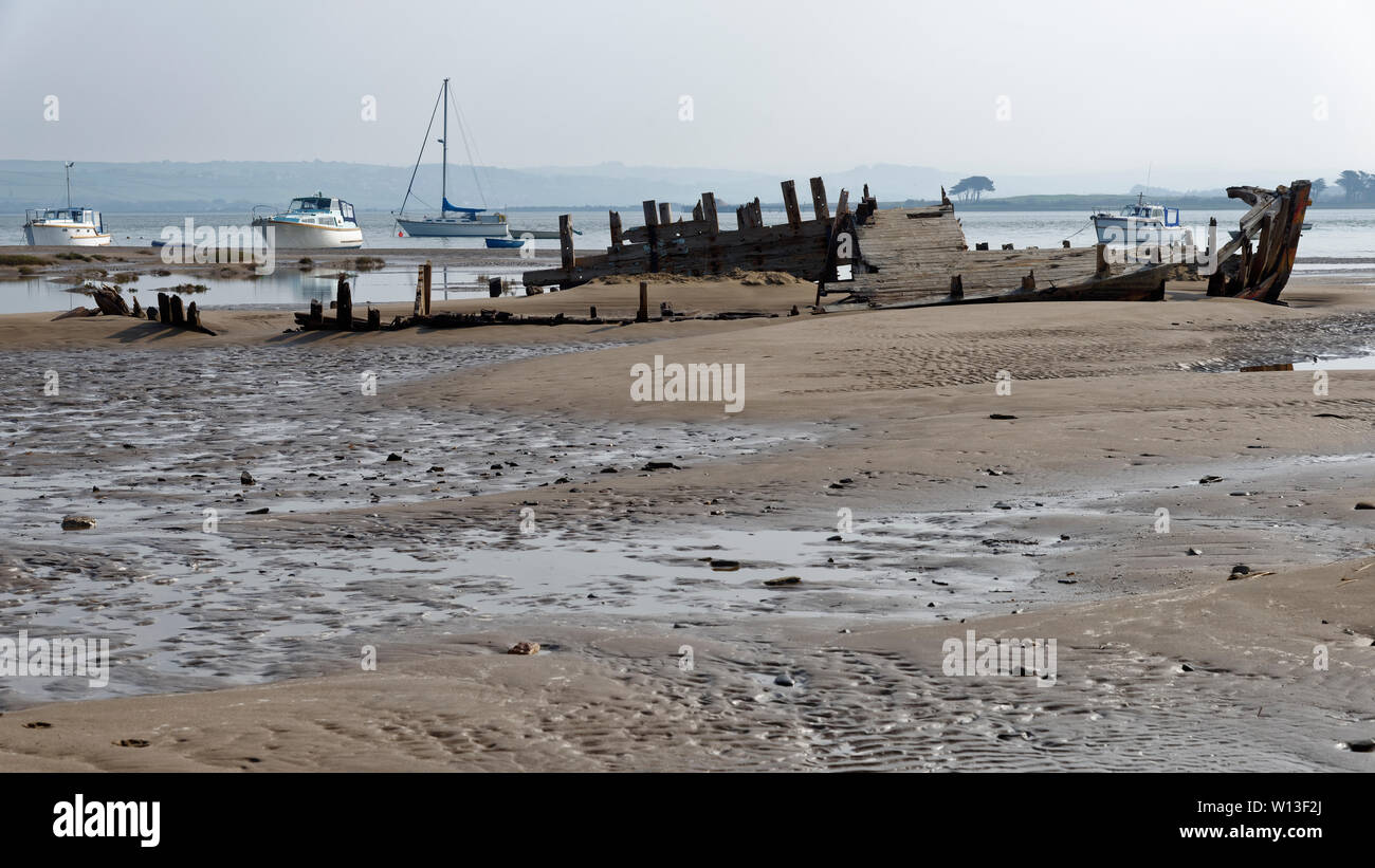 Old Fishing Boat Wreck with modern boats behind, Crow Point, Braunton ...