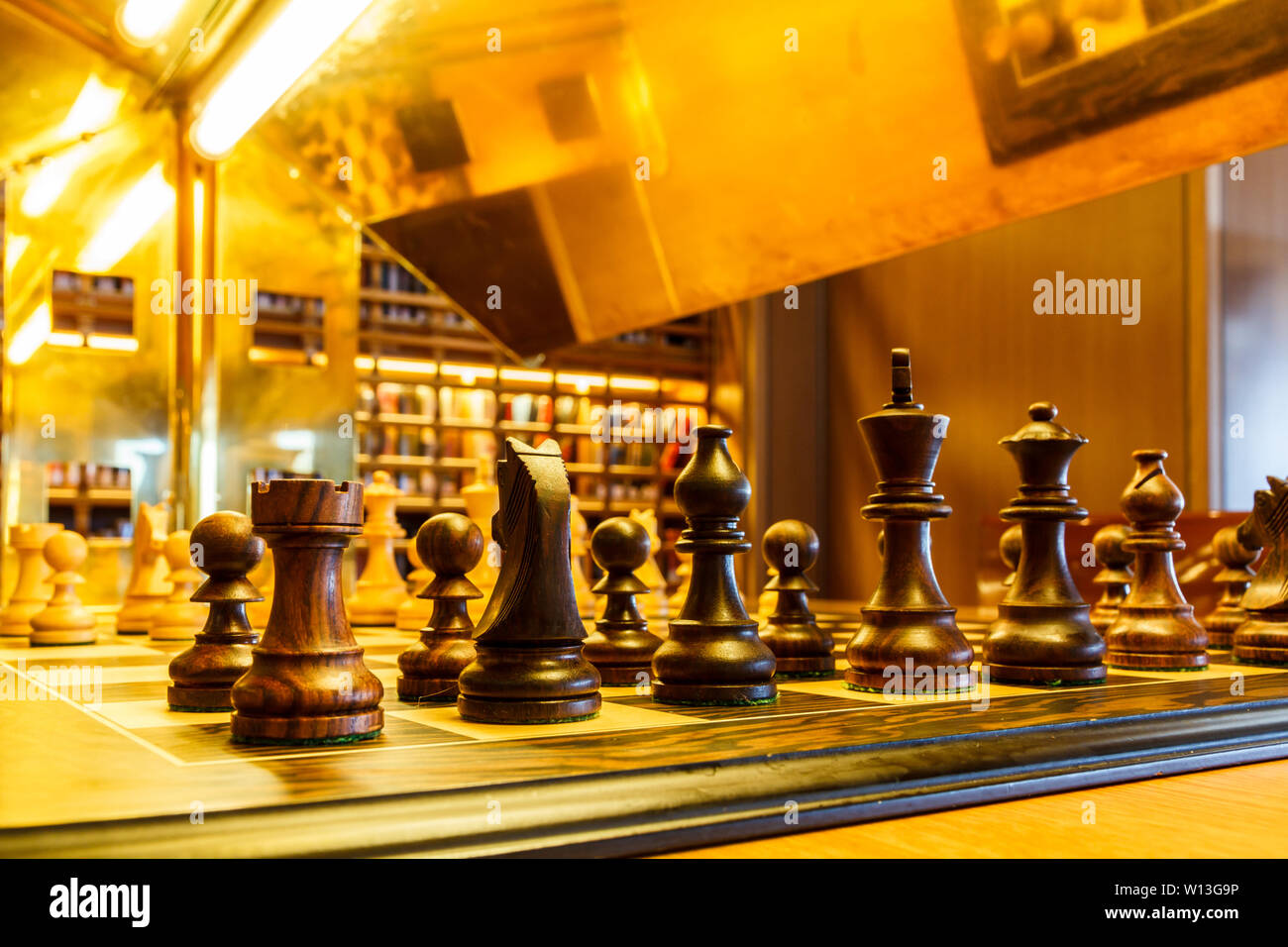 Questo Libro e da Imparare giocare a Scacchi et de le partite  Stockfotografie - Alamy