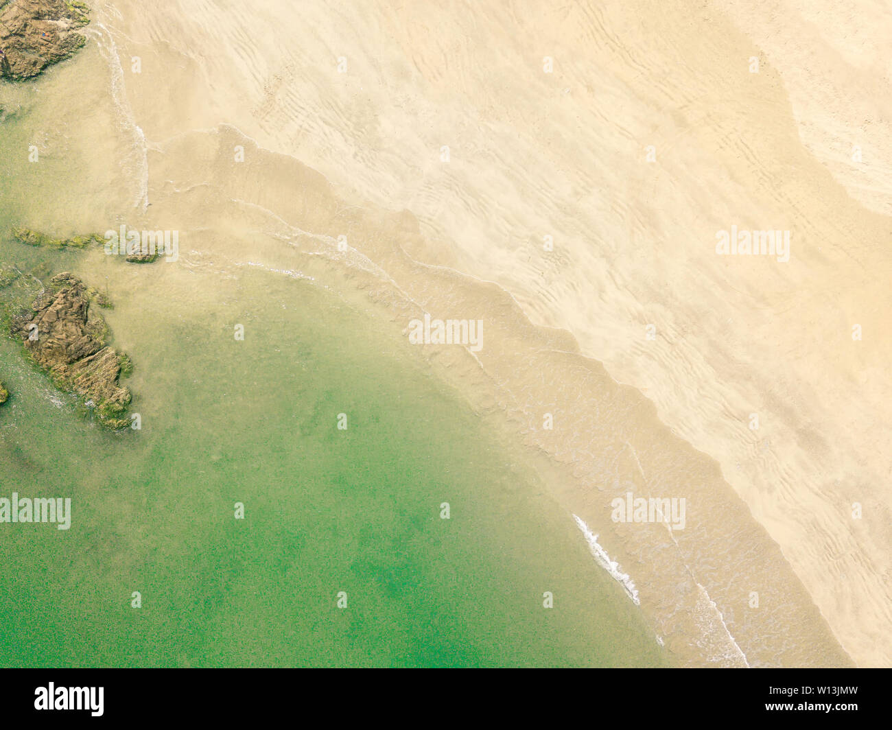 Rocks and ocean backstage hi-res stock photography and images - Alamy