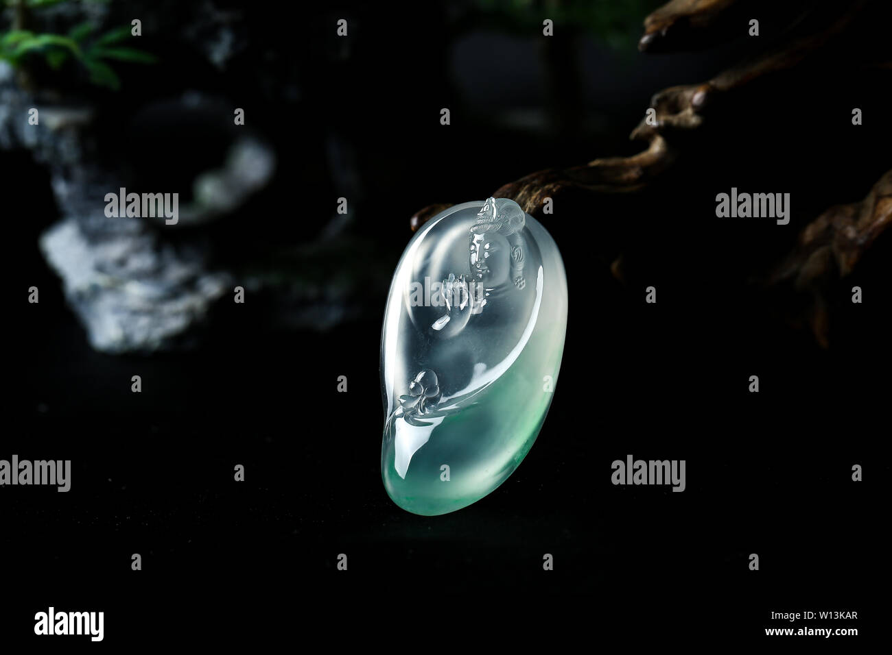 Green gemstones hires stock photography and images Alamy