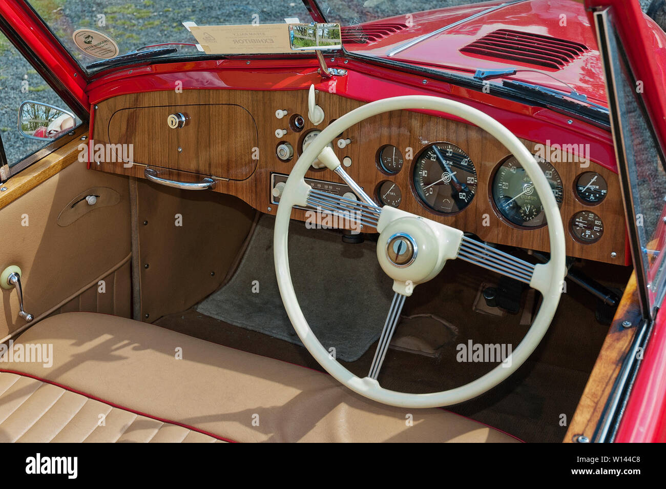 Vintage jupiter dashboard hi-res stock photography and images - Alamy