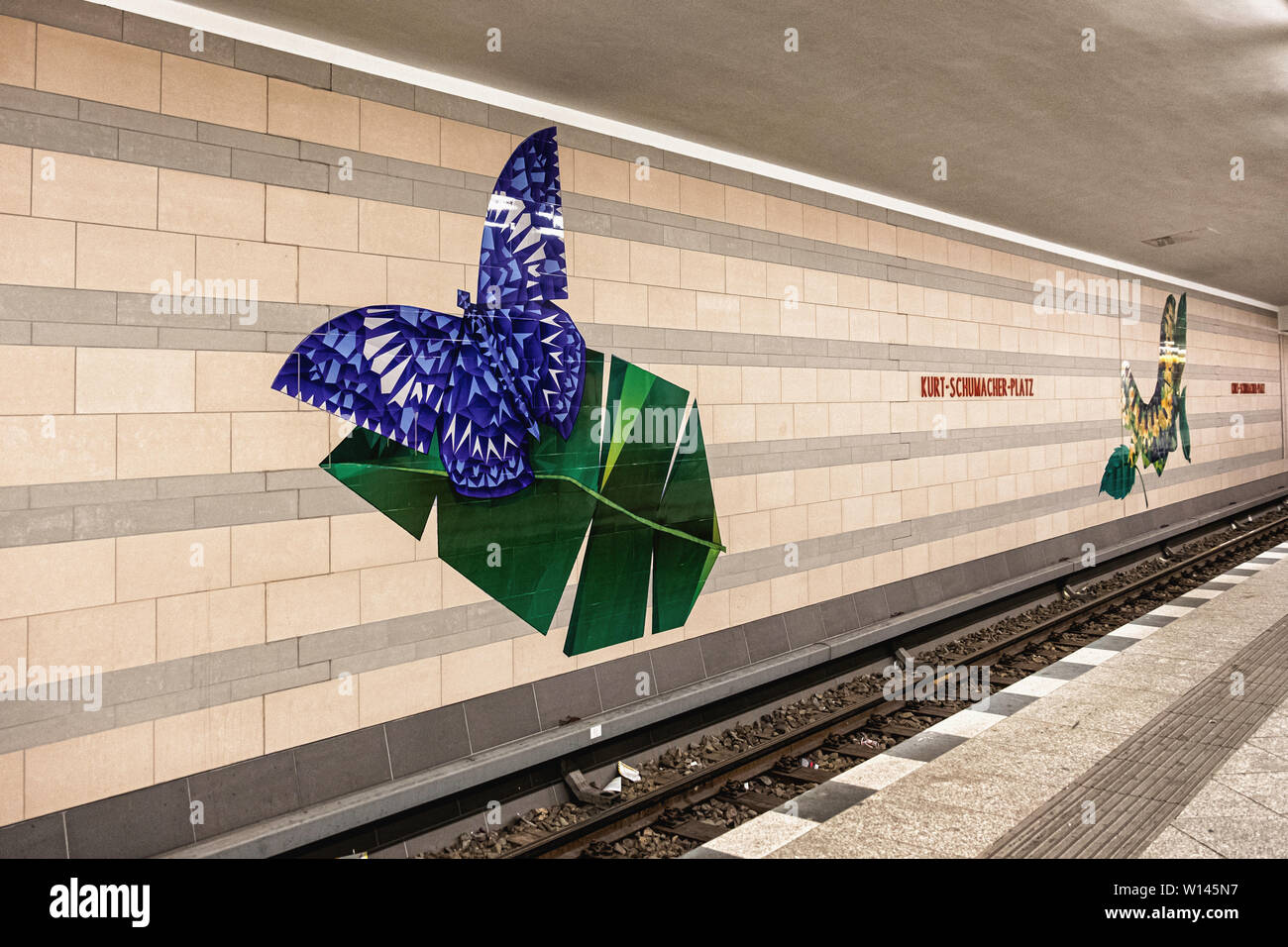 U Kurt Schumacher Platz, Underground U-bahn Railway station