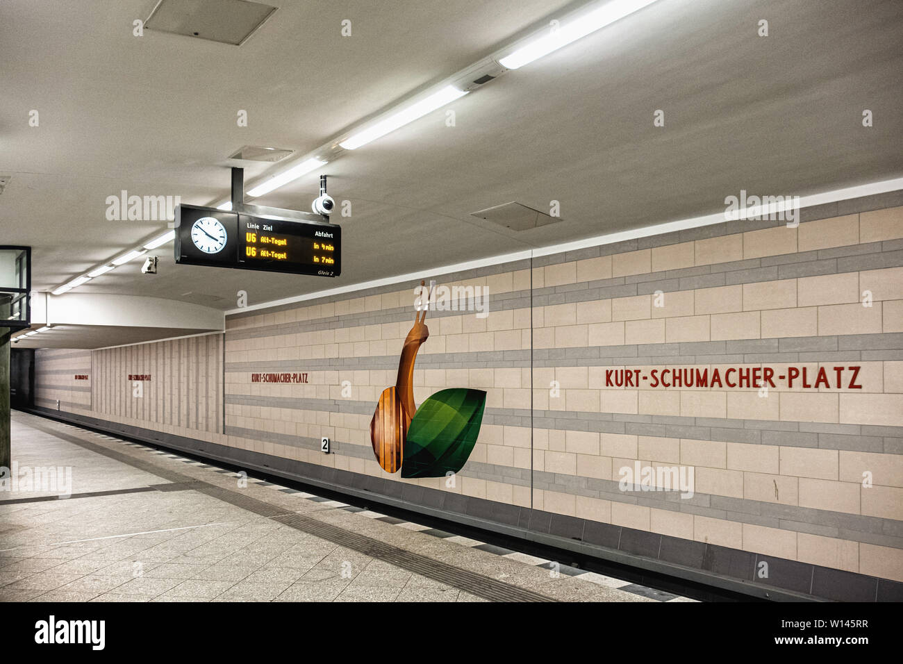 U Kurt Schumacher Platz, Underground U-bahn Railway station