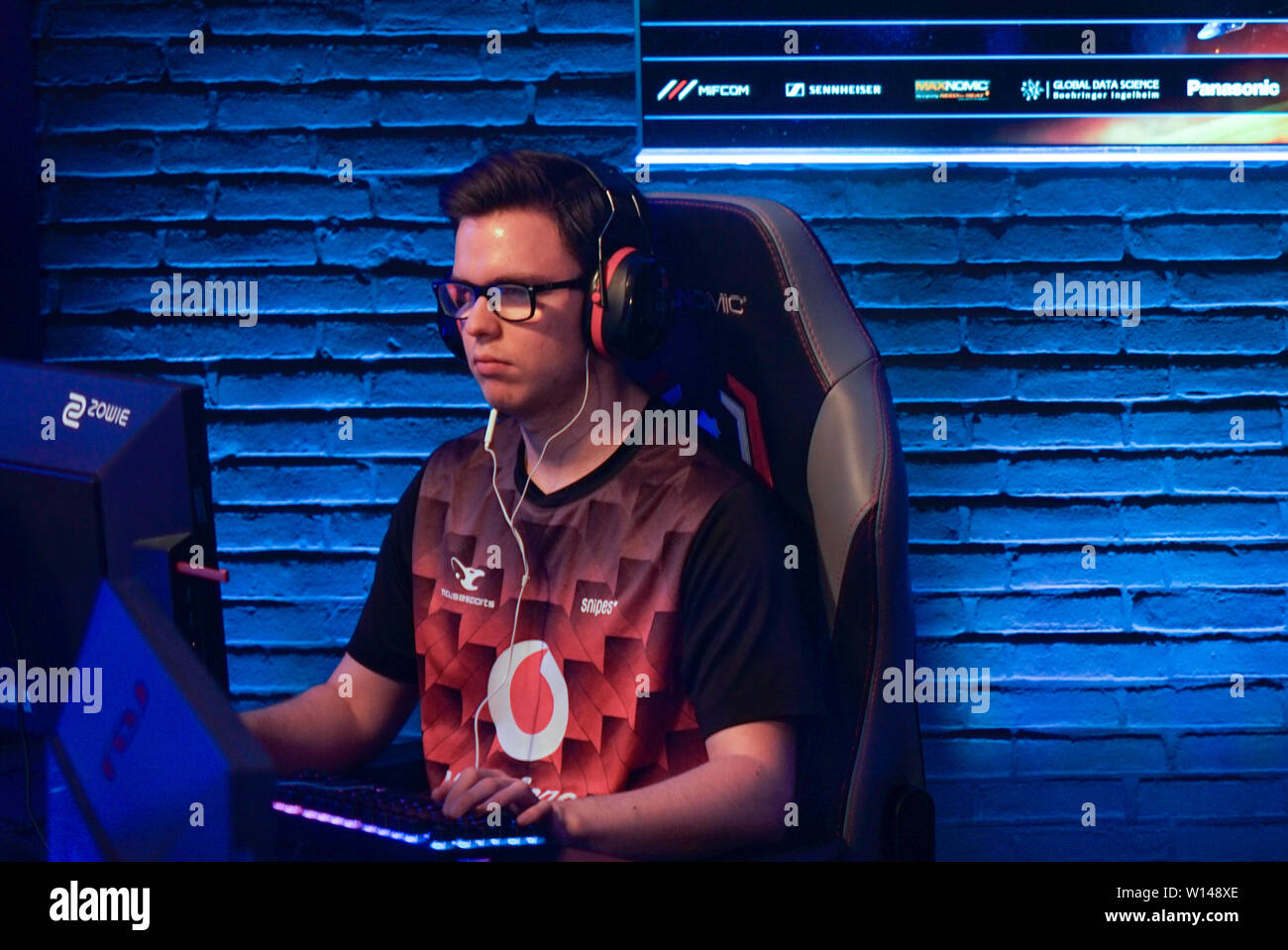 29 June 19 North Rhine Westphalia Krefeld The German Starcraft Ii Player Gabriel Heromarine Segat Will Compete In The E Sports Tournament Homestory Cup Twice A Year International Top Players Of The E Sports Discipline