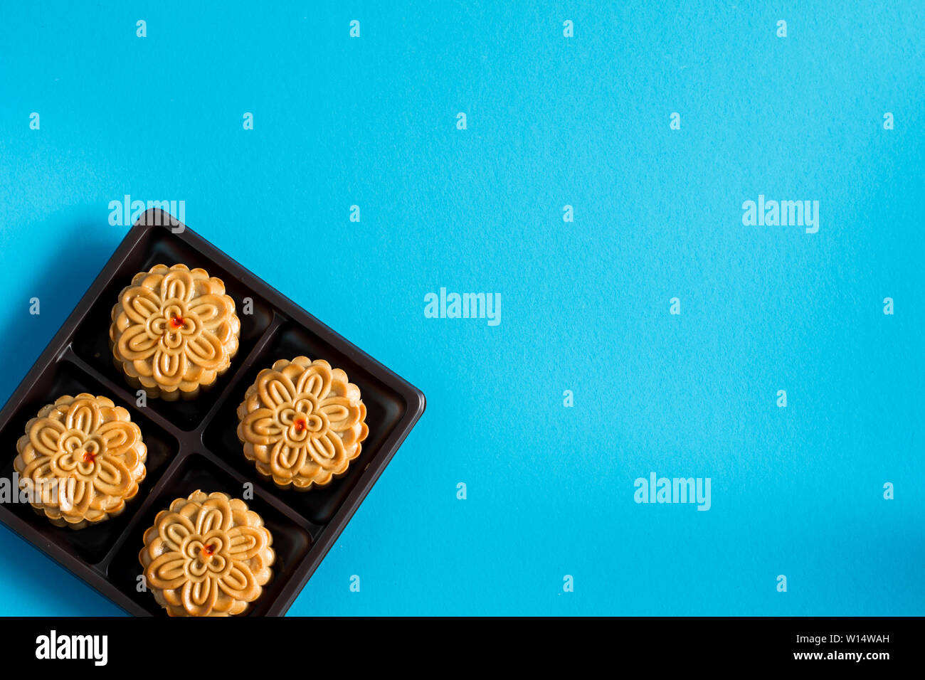 Mooncakes in the Mid autumn Festival. Mid autumn festival mooncake ...